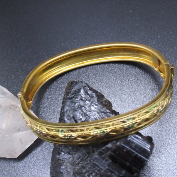 VICTORIAN Etched Bracelet | Beautiful Gold Bangle | Vintage Victorian - Tiny - Picture 8 of 10